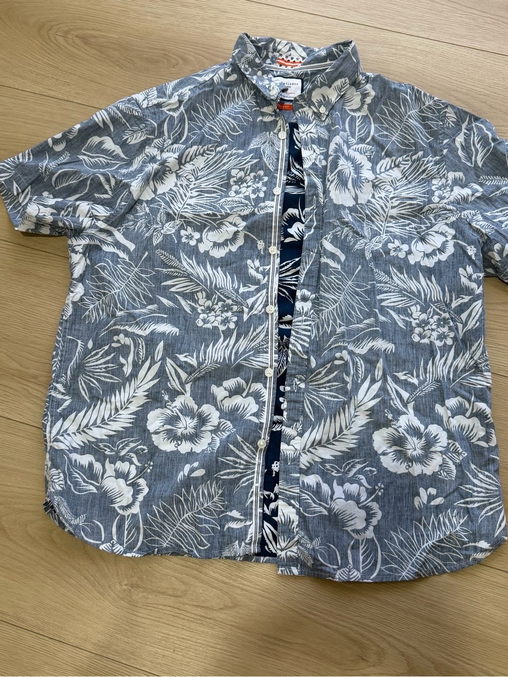 Denim & Flower Blue and White Floral Short Sleeve Button-Down